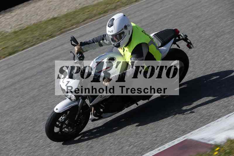 /01 02.04.2026 MAZ ADR/Gruppe gelb Gruppe gruen/61